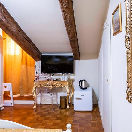 Palazzo Titti Rialto Suites البندقية المظهر الخارجي الصورة