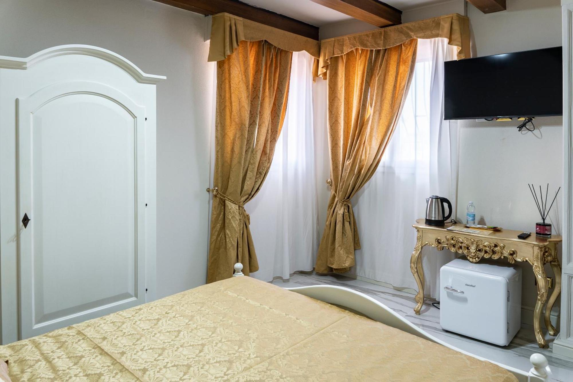 Palazzo Titti Rialto Suites البندقية المظهر الخارجي الصورة