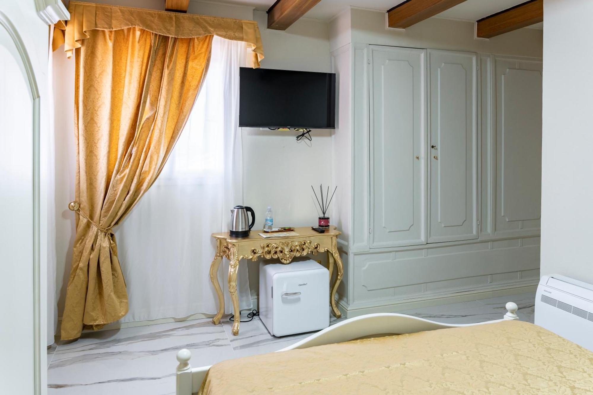 Palazzo Titti Rialto Suites البندقية المظهر الخارجي الصورة