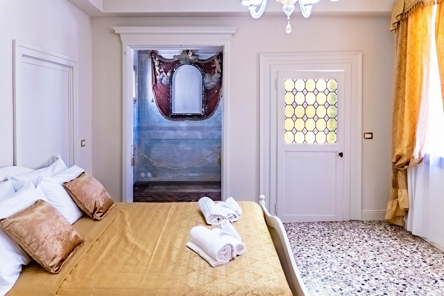 Palazzo Titti Rialto Suites البندقية المظهر الخارجي الصورة