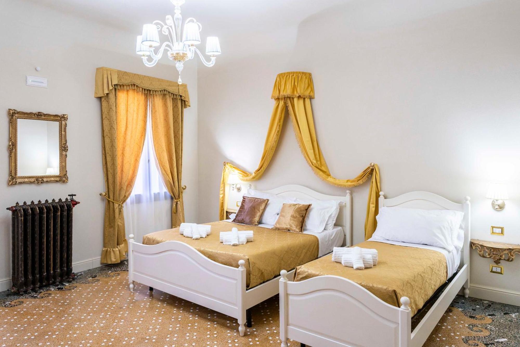 Palazzo Titti Rialto Suites البندقية المظهر الخارجي الصورة